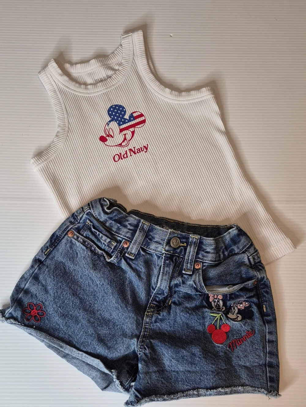 Old Navy x Disney Girl's Size 8 Set
